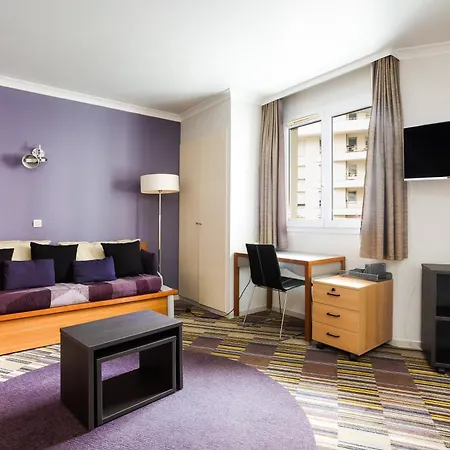 Proche Arena La Defense Transport Dans Apartment