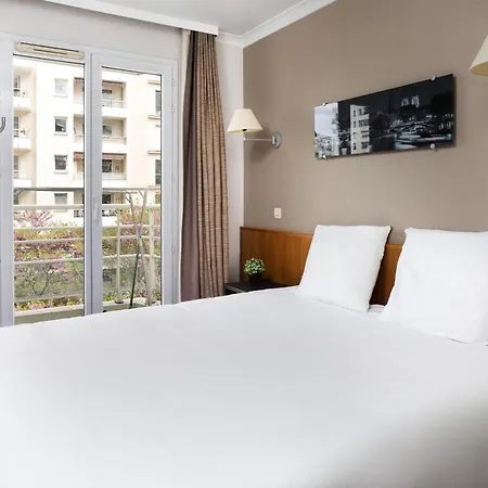 Apartment Proche Arena La Defense Transport Dans